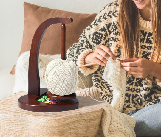 Wooden Yarn Holder with 360° Rotation – Spinning Yarn Stand for Crochet & Knitting, Solid Wood Wool Dispenser (Approx. 11” Tall)