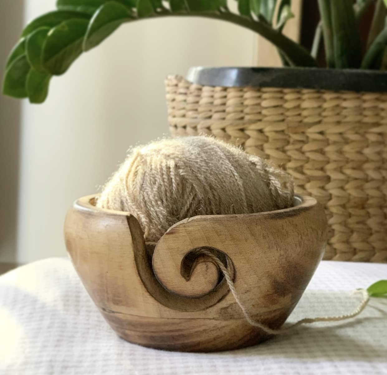 Hand-Carved Wooden Yarn Bowl – Knitting & Crochet Yarn Holder with Swirl Slot, Anti-Tangle Craft Organizer